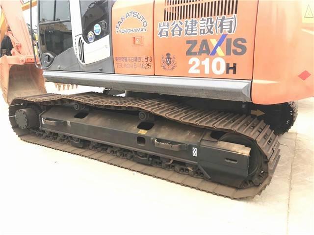 Hitachi zx210 Bageri guseničari