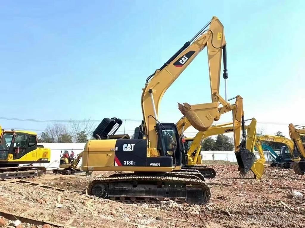 CAT CAT318D Bageri guseničari