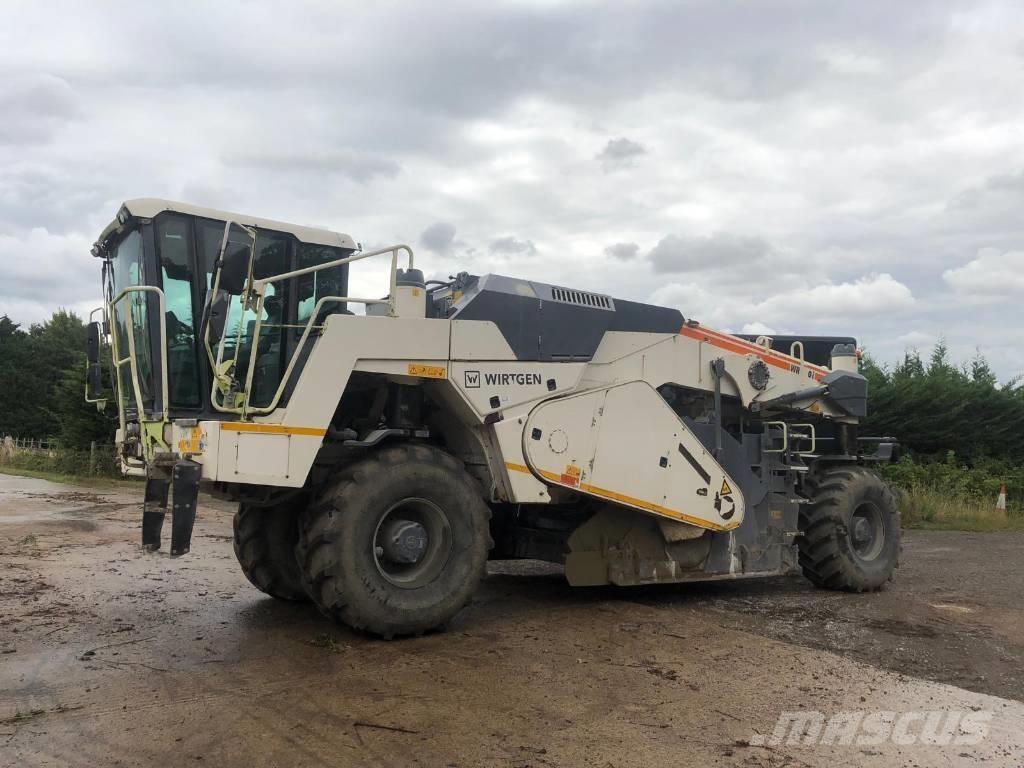 Wirtgen WR200i Nabijači zemlje