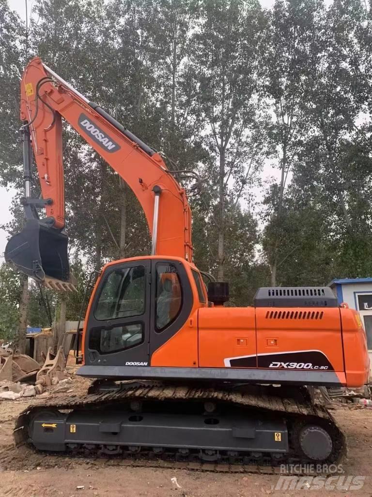 Doosan DX300LC-9C Bageri guseničari