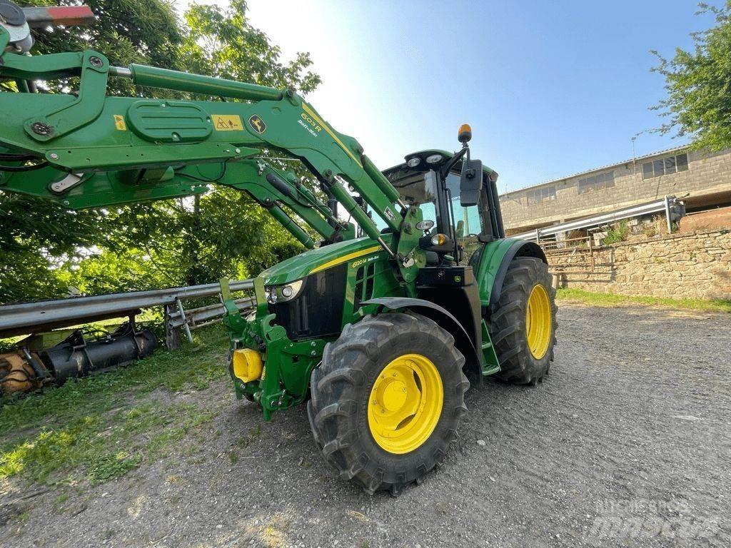John Deere 6120 M Traktori