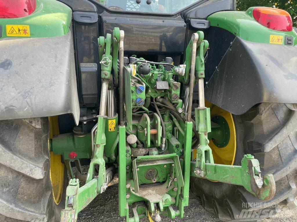 John Deere 6120 M Traktori