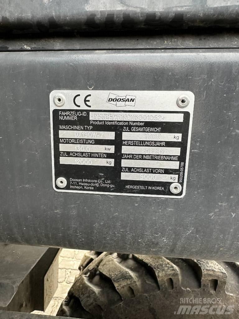 Doosan DX 190 W-7 Bageri točkaši