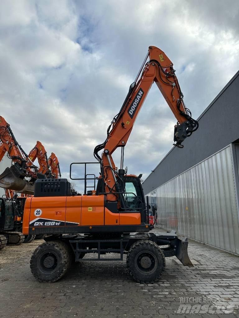 Doosan DX 190 W-7 Bageri točkaši