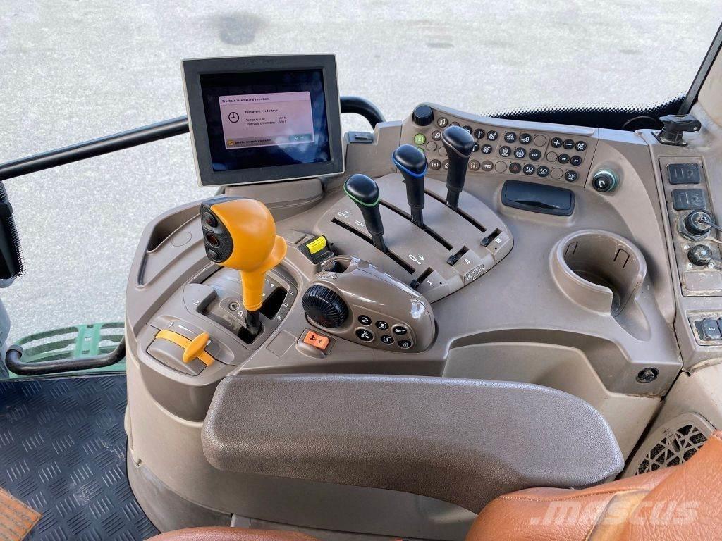 John Deere 6120R Traktori