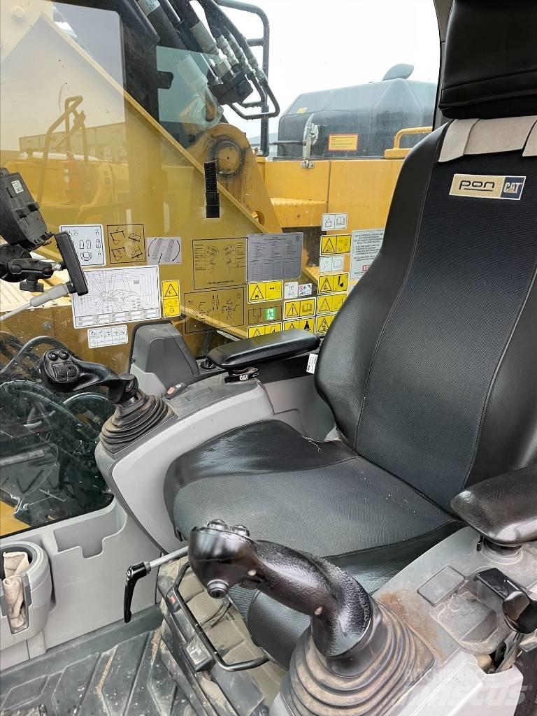 CAT 325F Bageri guseničari