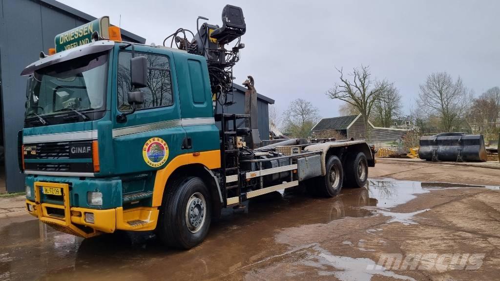 Ginaf M 3232-S Rol kiper kamioni sa kukom za podizanje tereta