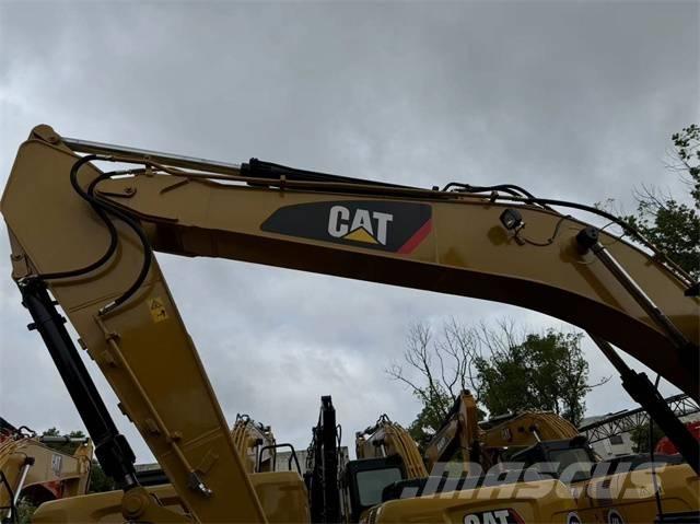 CAT 320D2L Bageri guseničari