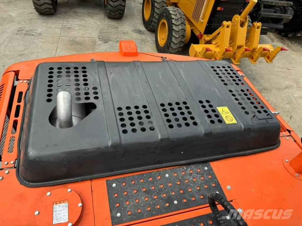 Hitachi ZX 200-3 G Bageri guseničari