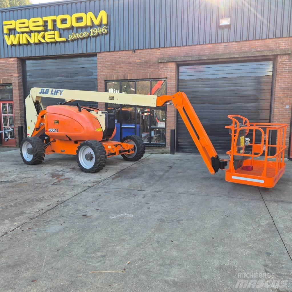 JLG 600 AJ Zglobne podizne platforme