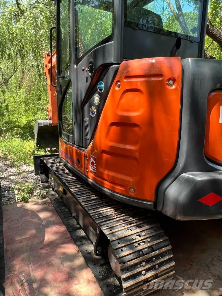  HIRACHI ZX50UR Mini bageri < 7t