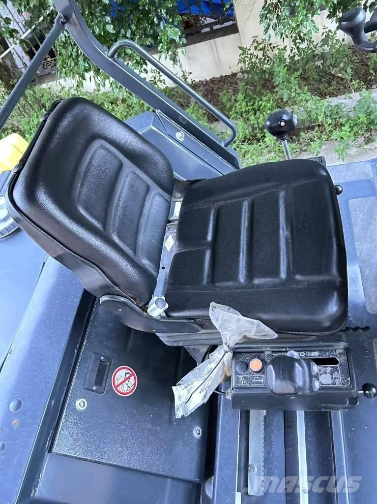 Bomag BW 203 SL-4 Valjci sa duplim bubnjem