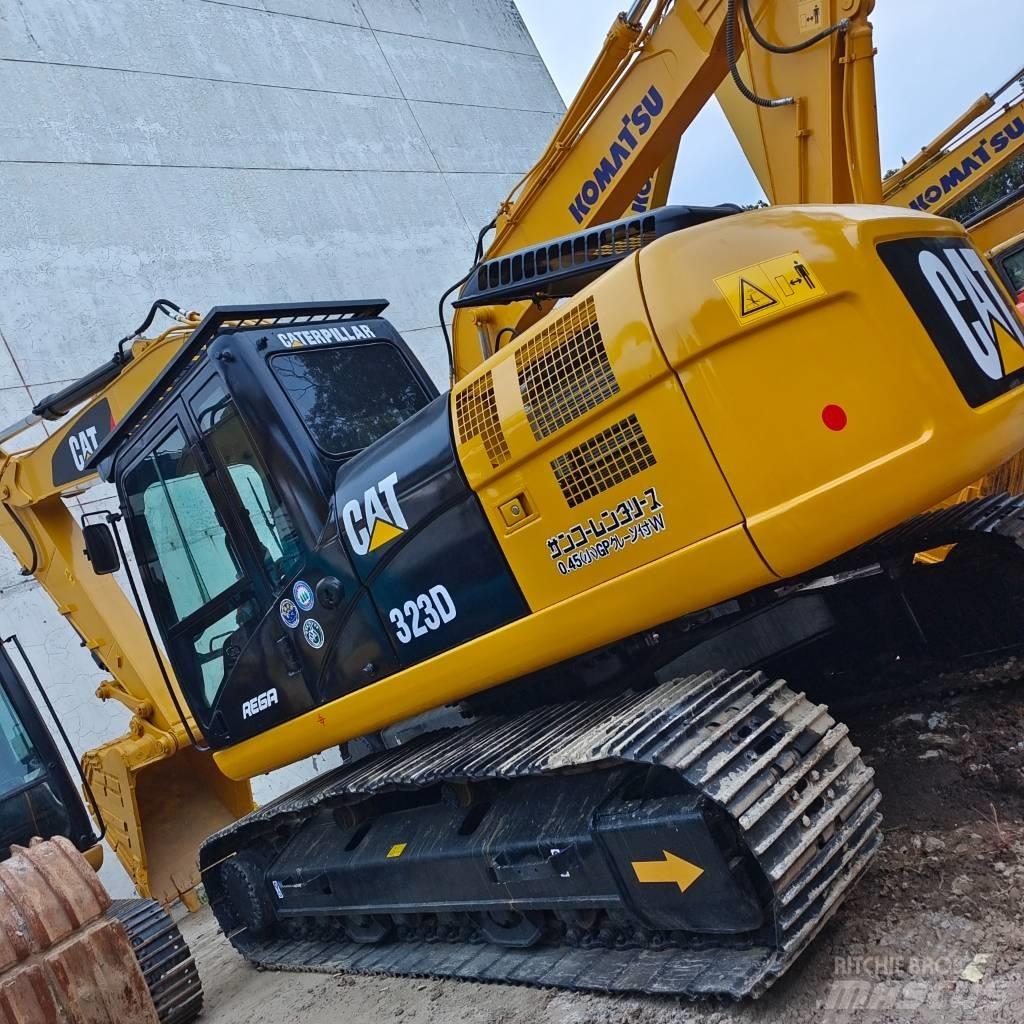 CAT 323 D Bageri guseničari