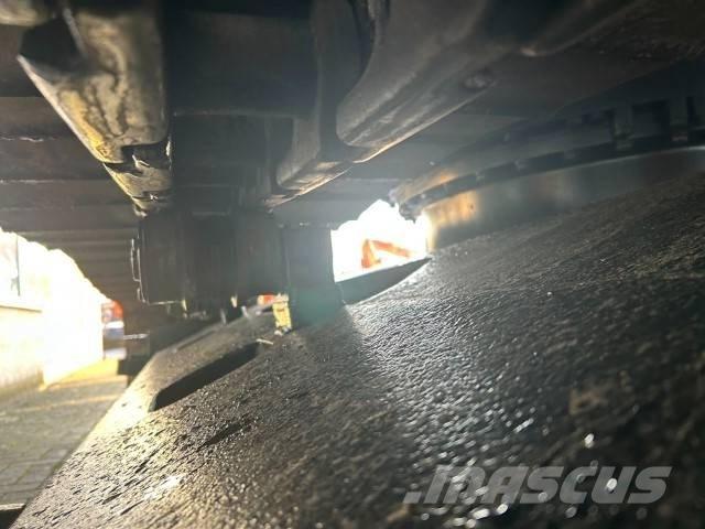 Hitachi ZX 210 LC-5B Bageri guseničari