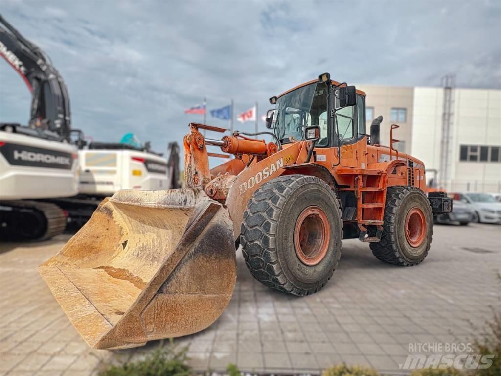 Doosan DL 300 Utovarivači na točkove
