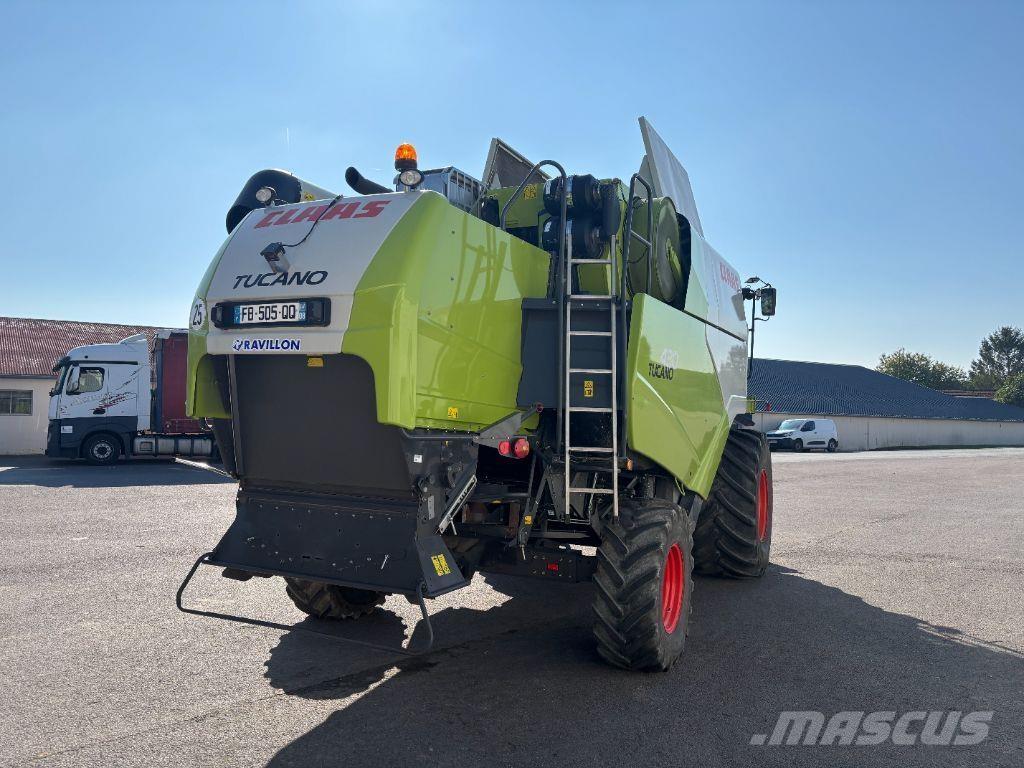 CLAAS TUCANO 430 Kombajni