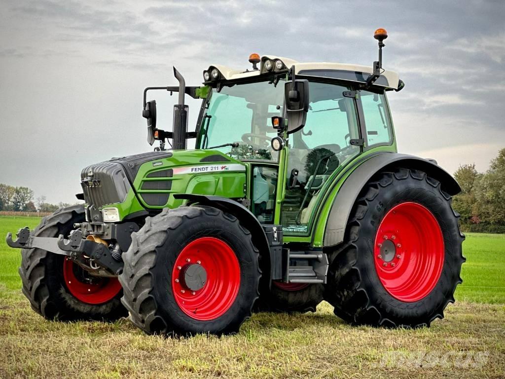 Fendt 211S Vario Traktori