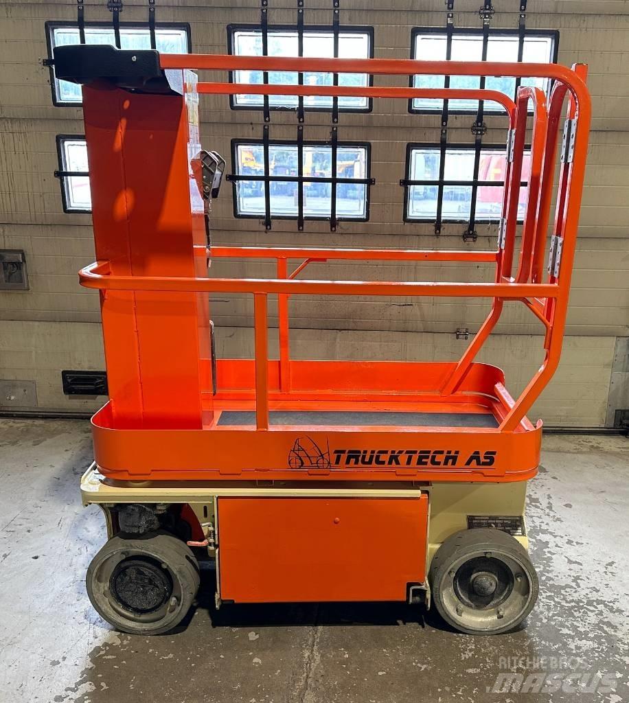 JLG 1230 ES Makazaste platforme