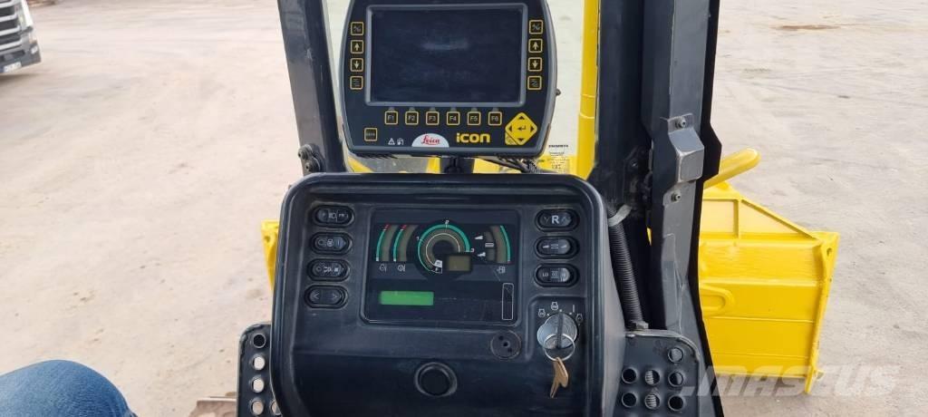 Komatsu D 51 EX-22 Buldožeri guseničari