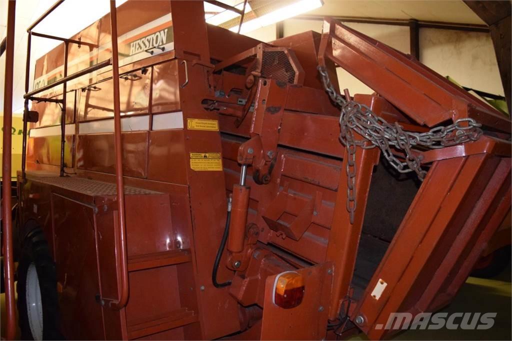 Fiat Hesston 4700 Prese/balirke za četvrtaste bale