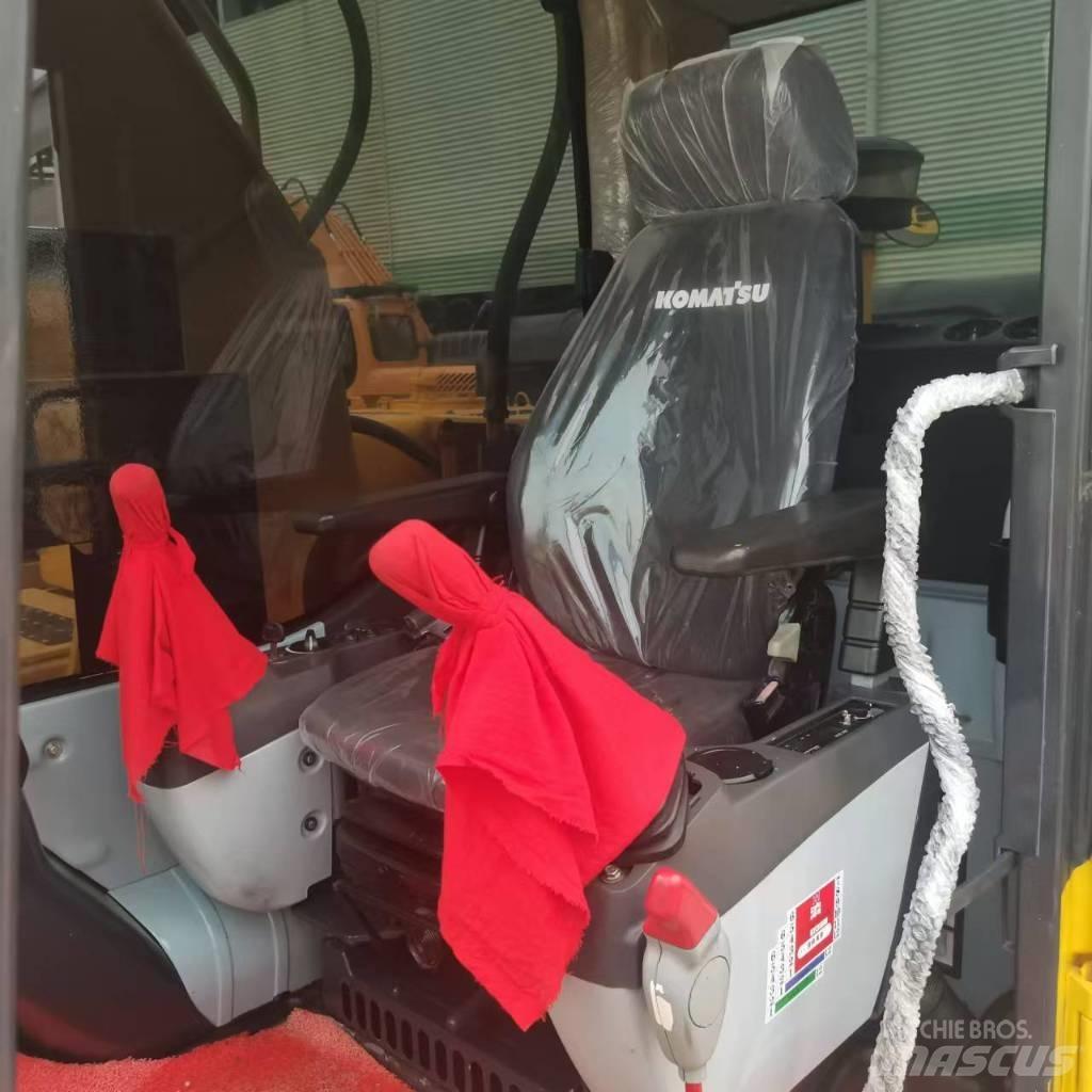 Komatsu 220-8 Mini bageri < 7t