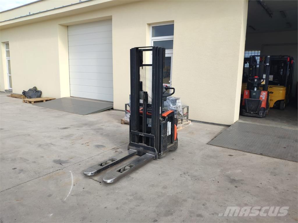 BT SWE120 Samopogonski ručni viljuškari