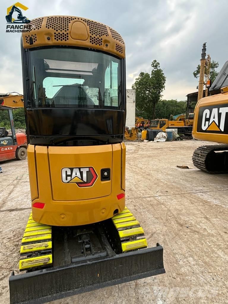 CAT 302 Mini bageri < 7t