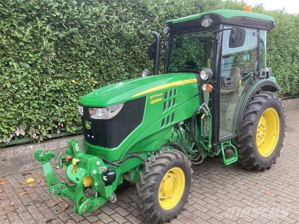 John Deere 5075GV Traktori