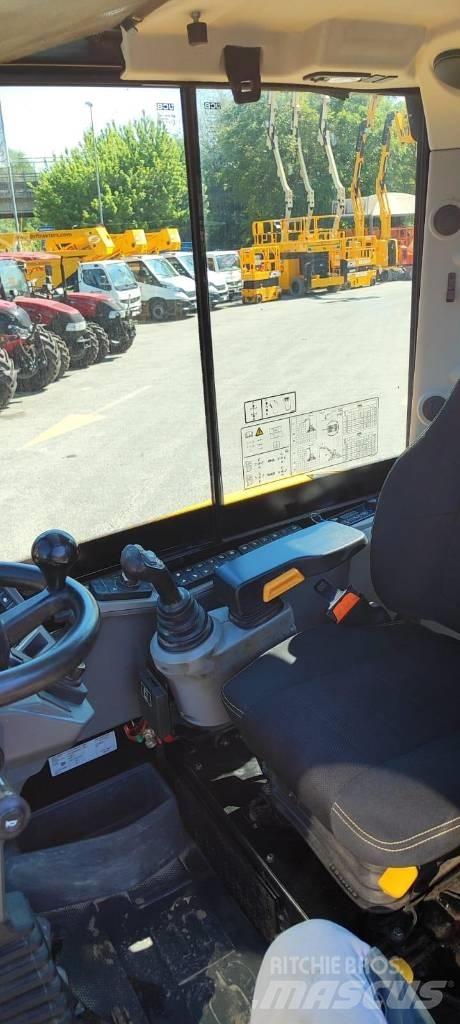 JCB Hydradig Bageri točkaši
