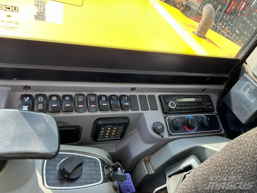 JCB 85 Z-1 Midi bageri 7t – 12t