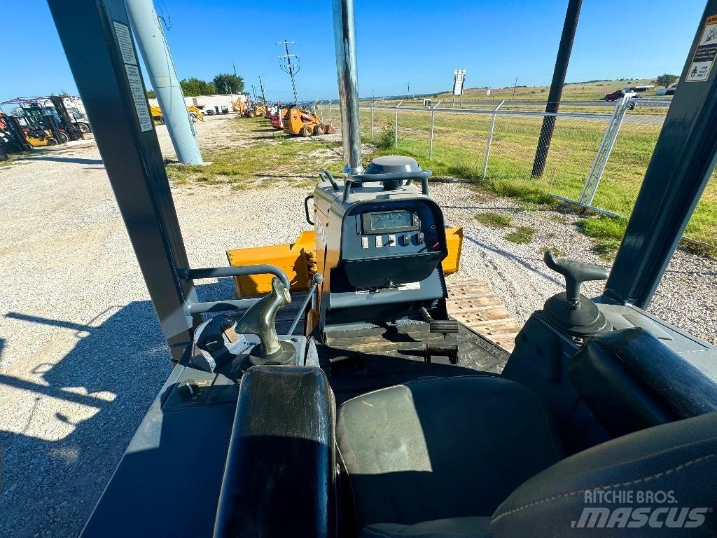 DEERE 450J Buldožeri guseničari