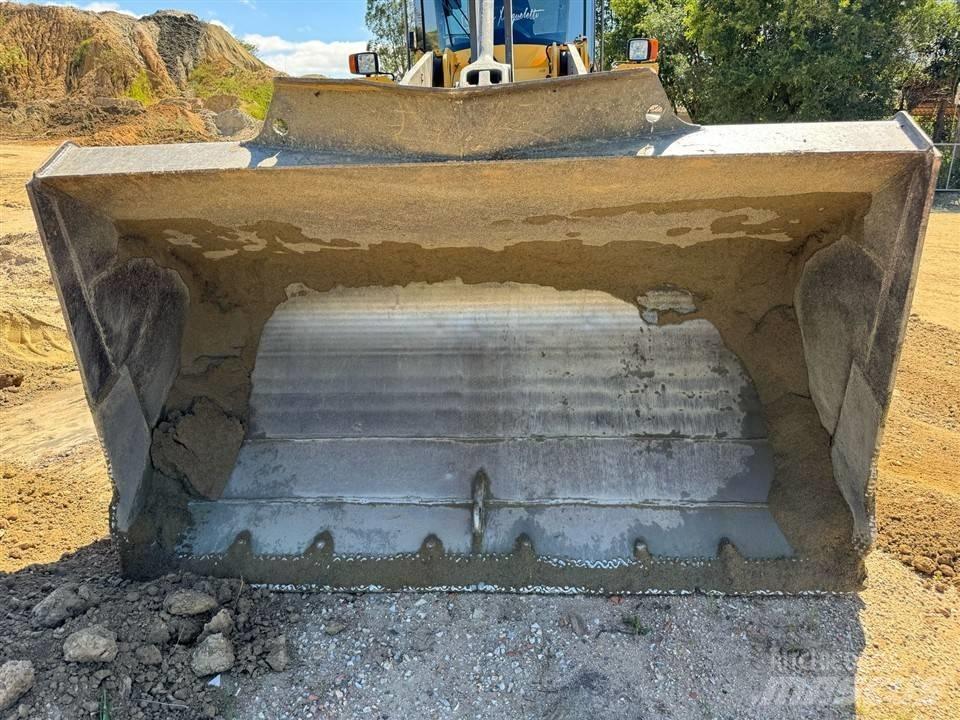 Volvo L 90 F Utovarivači na točkove