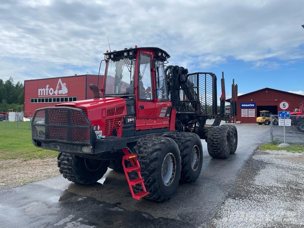 Komatsu 895 Forvarderi