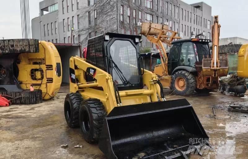 CAT 246 D Skid steer mini utovarivači