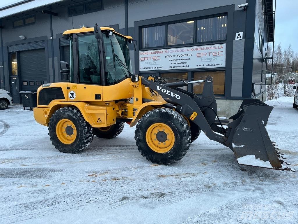 Volvo L 30 G Utovarivači na točkove