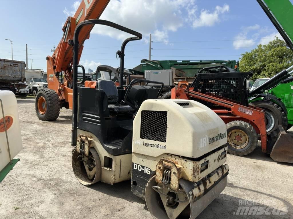 Ingersoll Rand DD 16 Nabijači zemlje