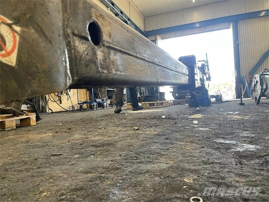 John Deere 1910G Kranovi za debla