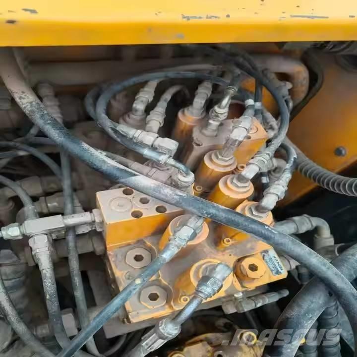 Hyundai 110 VS Bageri guseničari