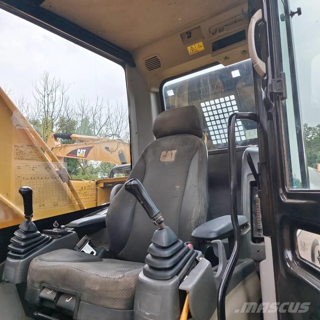 CAT 320 D Bageri guseničari