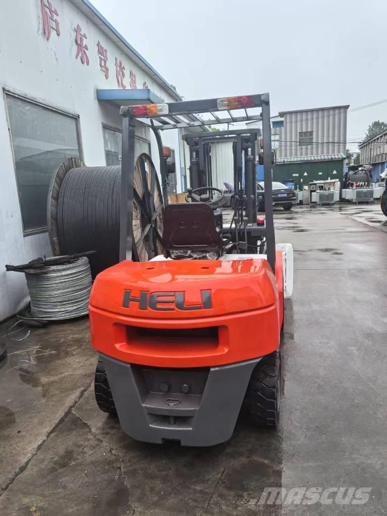 Heli 3吨 Dizelski viljuškari