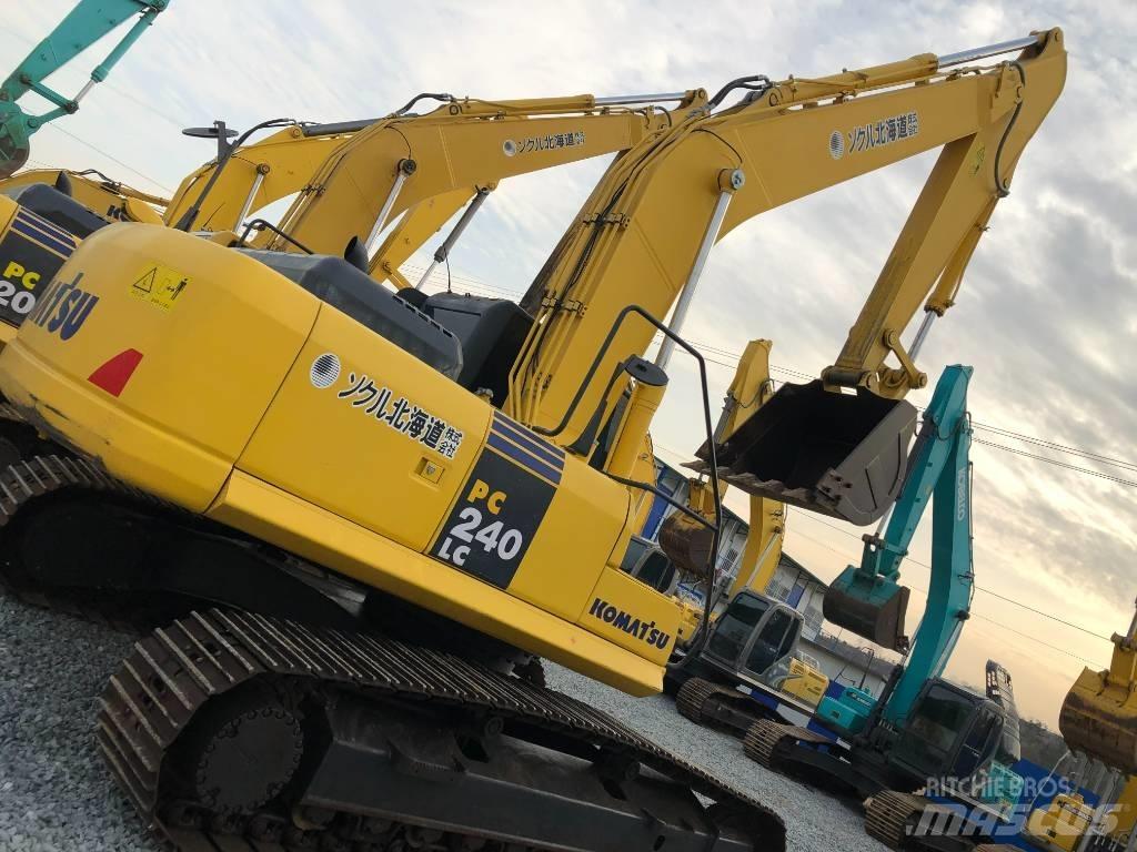 Komatsu 240-8 Bageri guseničari