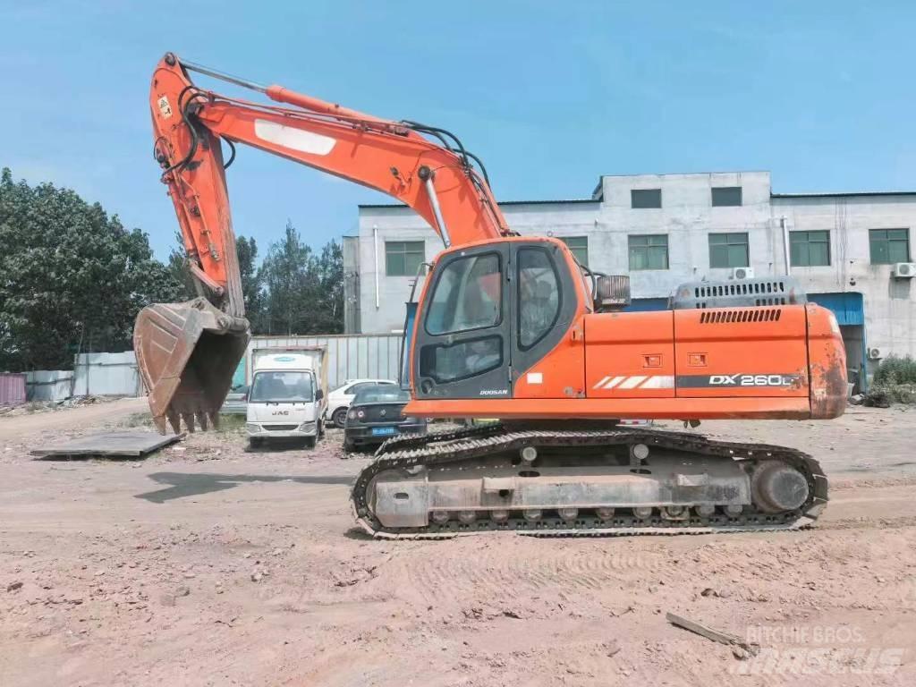 Doosan DX 260 Bageri guseničari