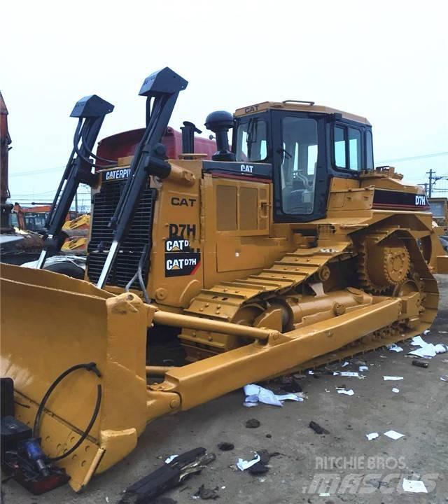 CAT D7H Buldožeri guseničari