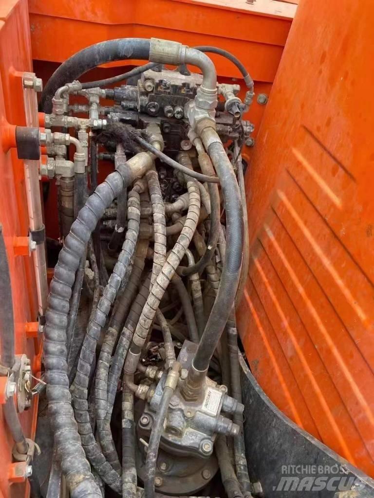 Doosan DX 75-9 Bageri guseničari