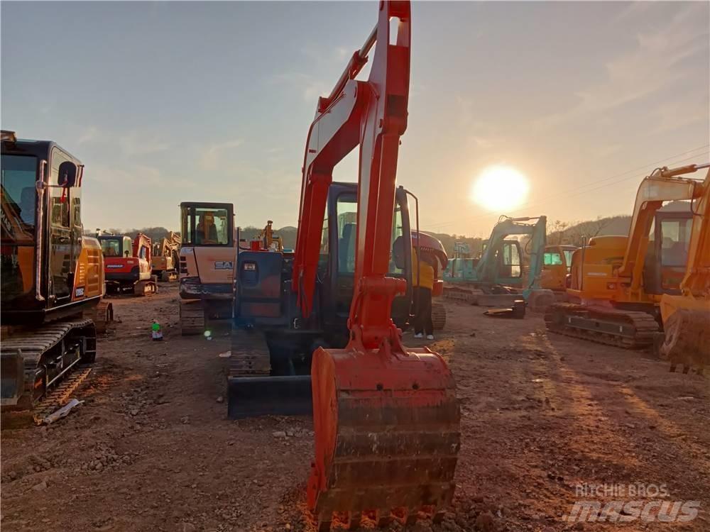 Hitachi ZX 60 Mini bageri < 7t