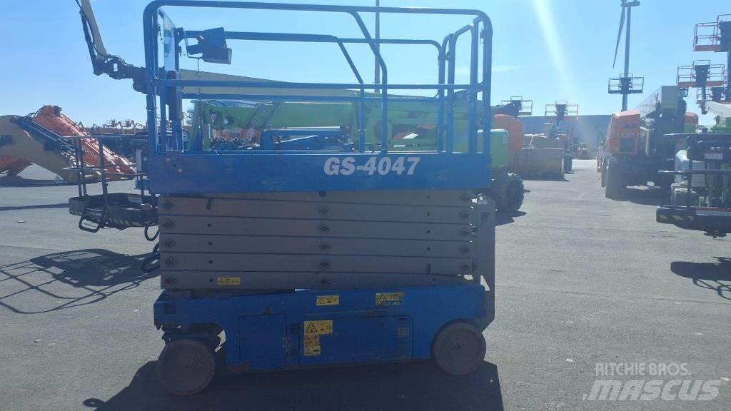 GENIE GS4047 Makazaste platforme