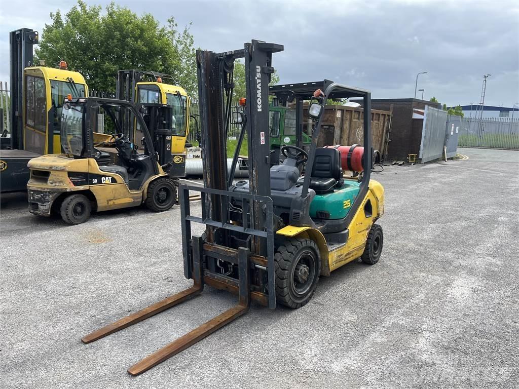 Komatsu FG25HT-16R Plinski viljuškari