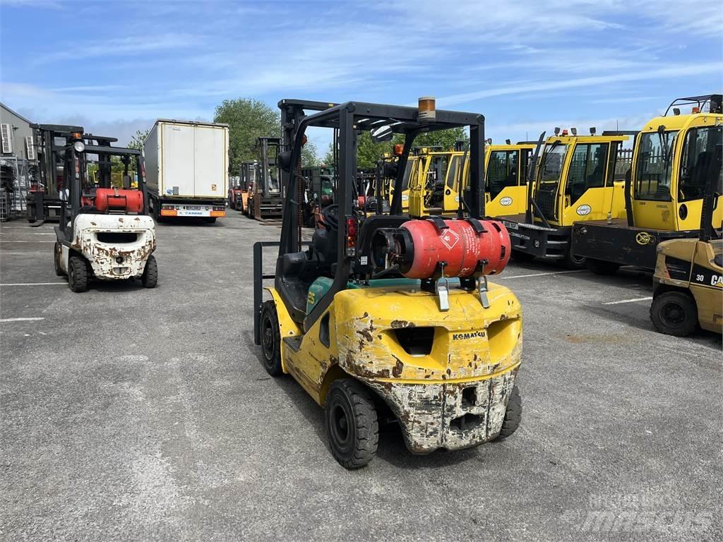 Komatsu FG25HT-16R Plinski viljuškari