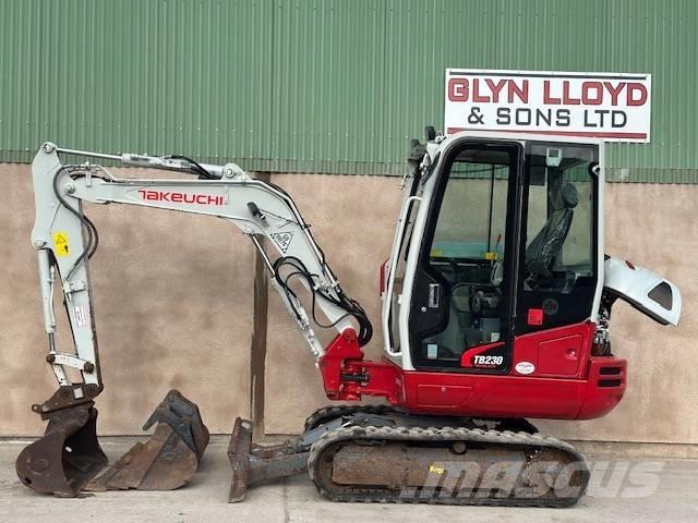 Takeuchi TB 230 Mini bageri < 7t