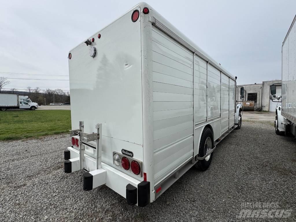 Freightliner M2 Kamioni za prevoz pića